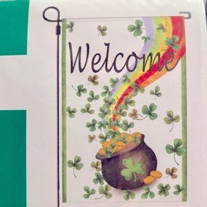 🌈 NWT- Garden Flag, Welcome, St. Patrick’s Day Flag, Spring, Rainbow,Pot of Gold